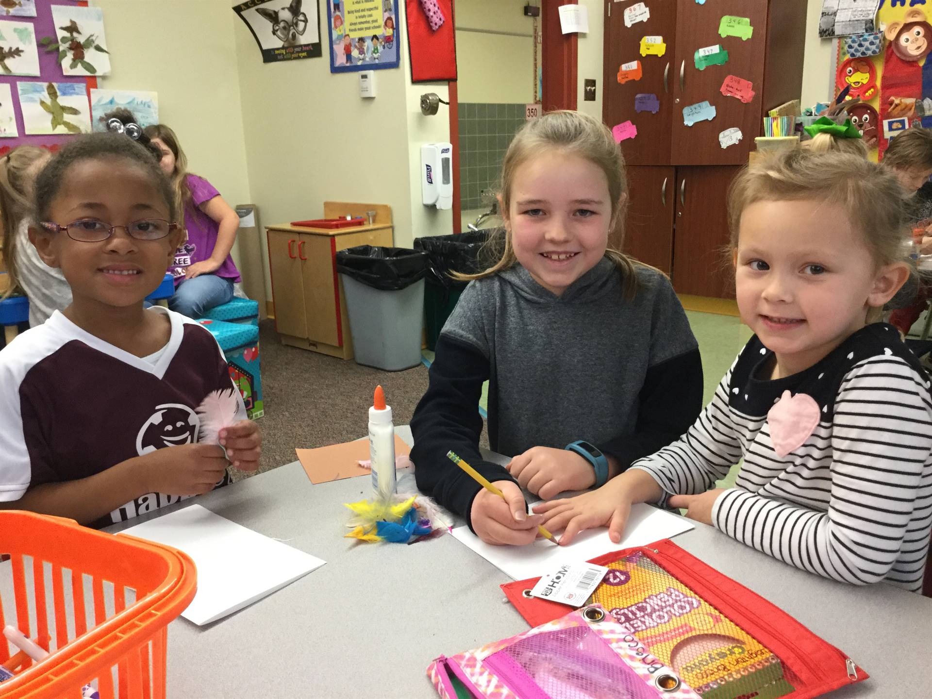 Photo of Highcliff Students Making Cards for Meals on Wheels