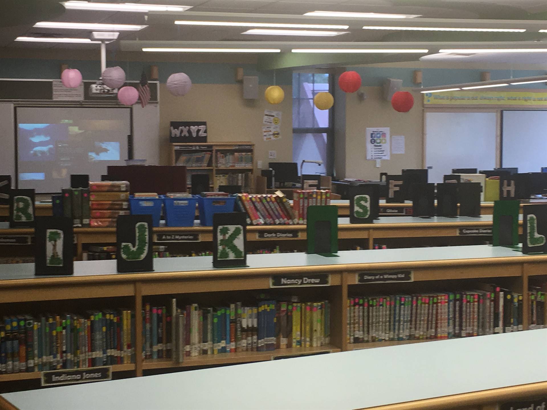 Highcliff Elementary Library